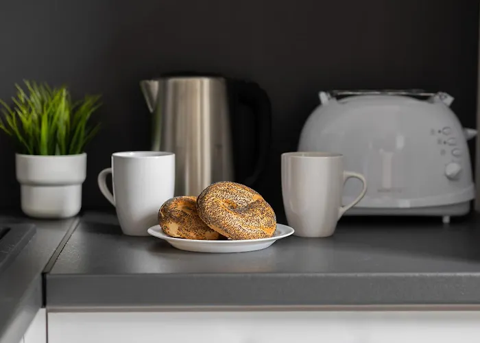 City Park Studio Apartment Solec Warsaw By Noclegi Renters