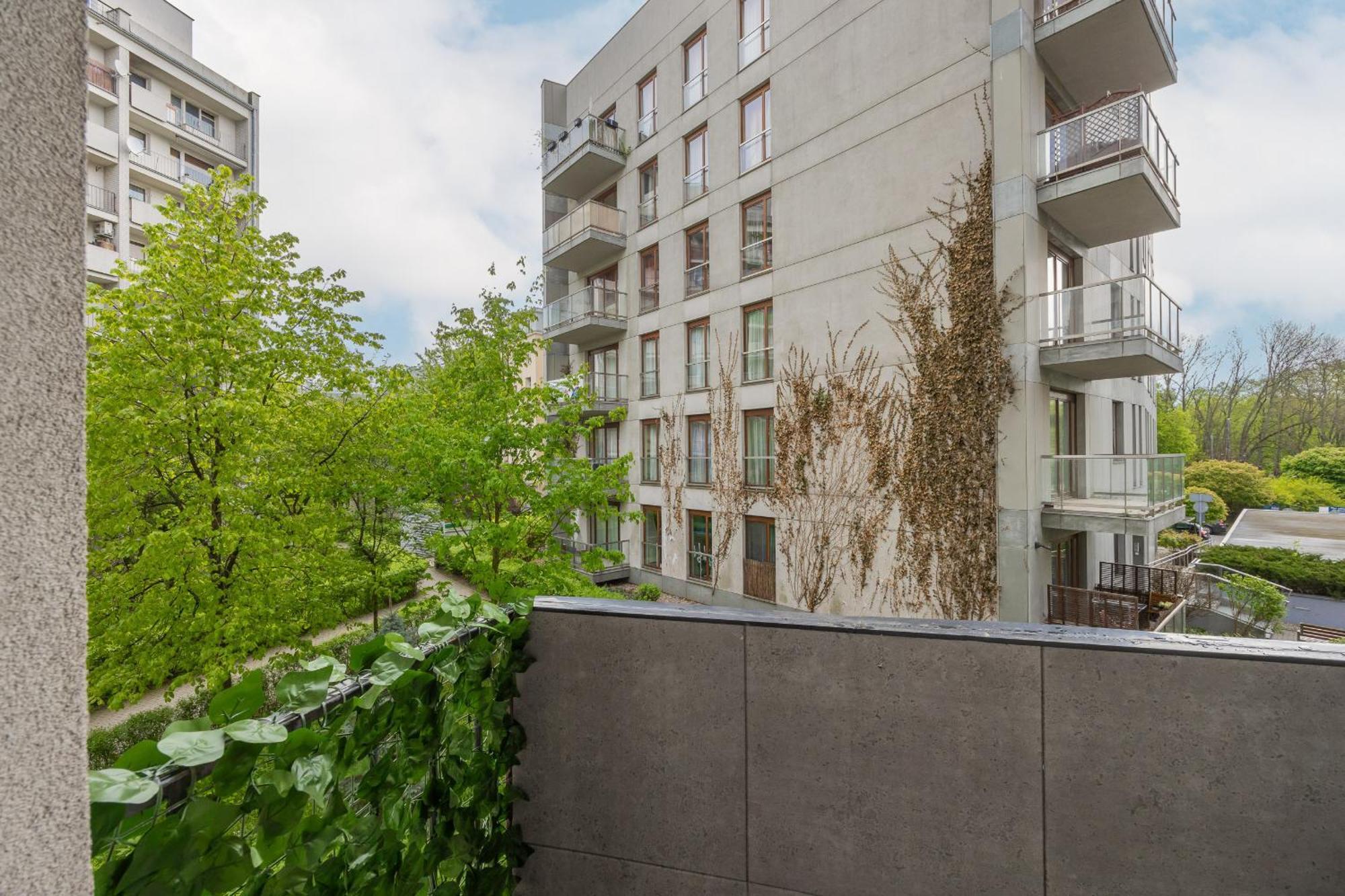 Park Solec By Renters Apartment